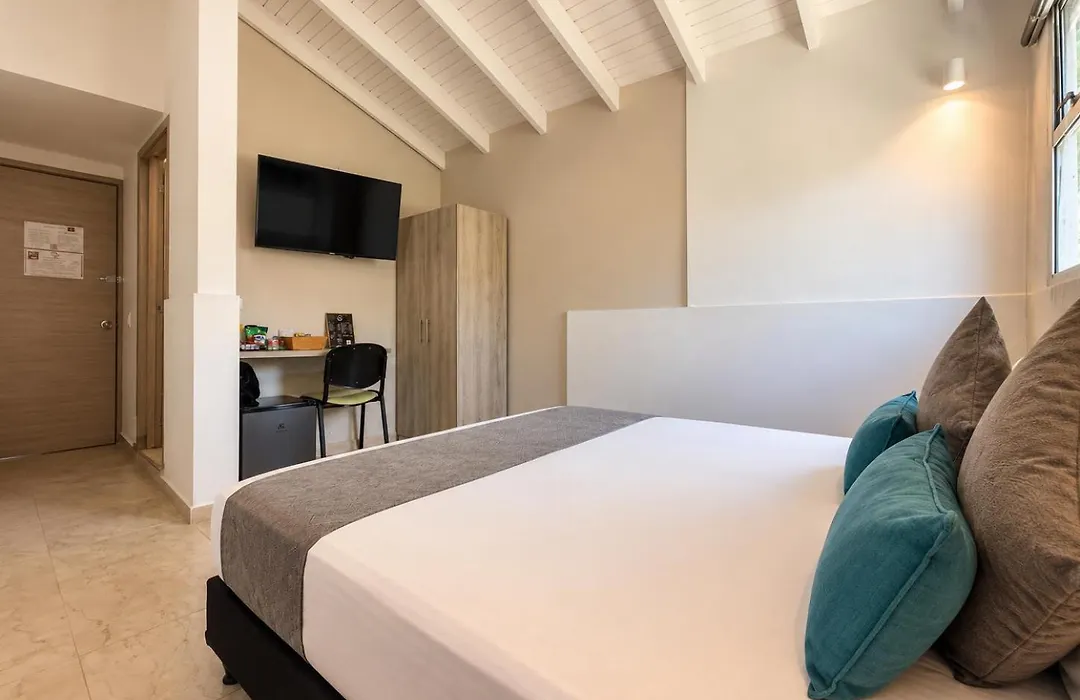 Hotel 12 Nights-1