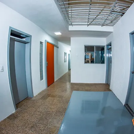 Charlie Palace Hostel-3